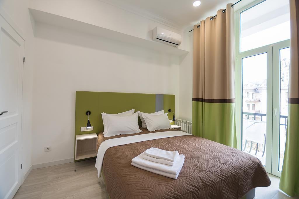 Partner Guest House Khreschatyk Київ Екстер'єр фото