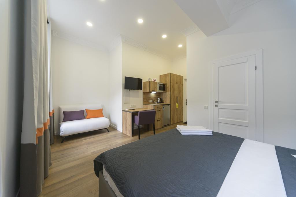 Partner Guest House Khreschatyk Київ Екстер'єр фото
